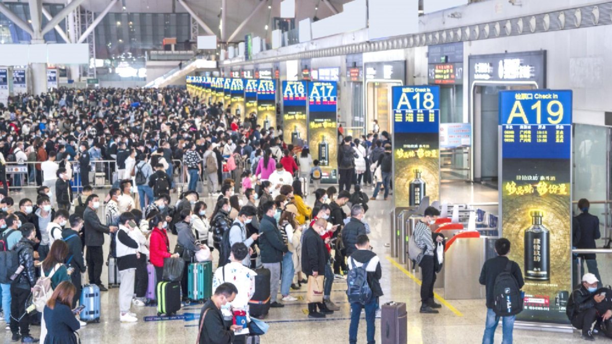 Shenzhen North Railway Station Advertising Departure Ticket Gate Double-Sided Digital Billboard Package